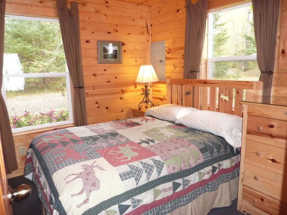 Moose Track Adventures Resort Winton Exteriör bild